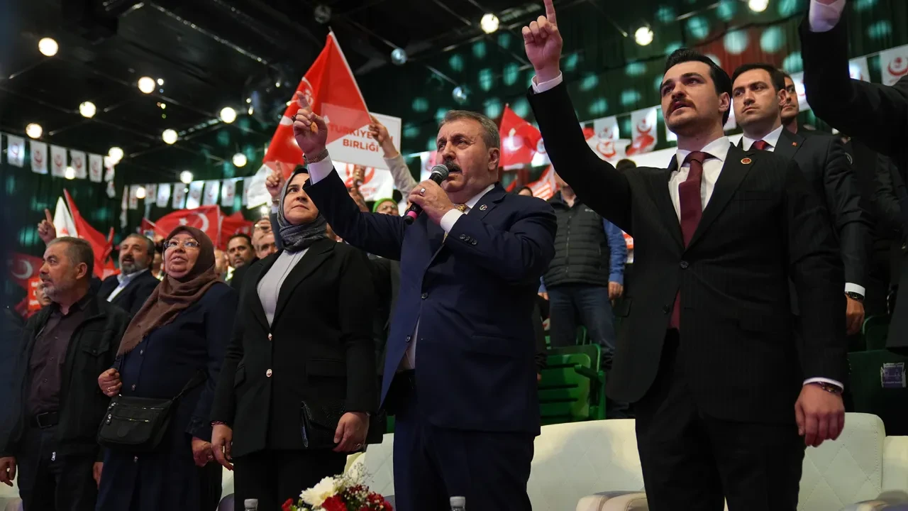 Mustafa Destici: Kurban Bayramı'nda emeklilere 10 bin lira ikramiye verelim