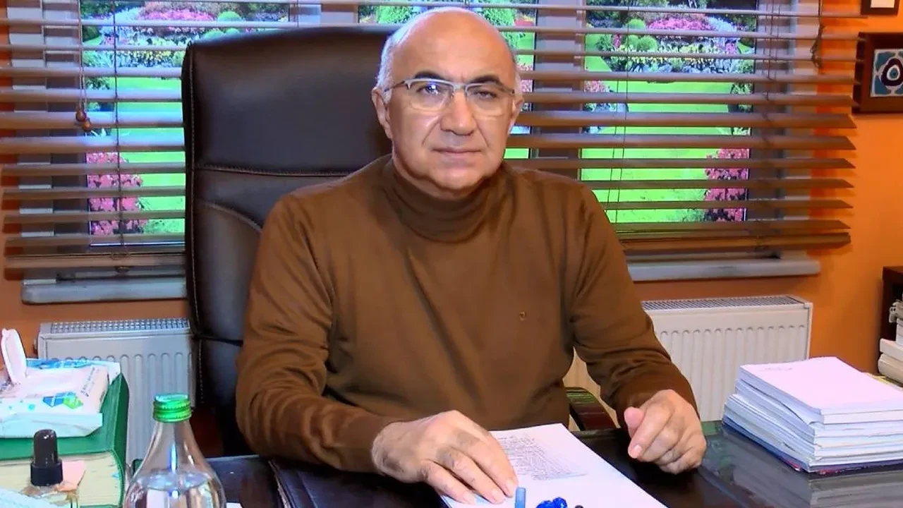 Prof. Dr. Arif Verimli'den ruh sağlığını koruyan gece uykusu uyarısı! Bu saat aralığını kaçıran yandı