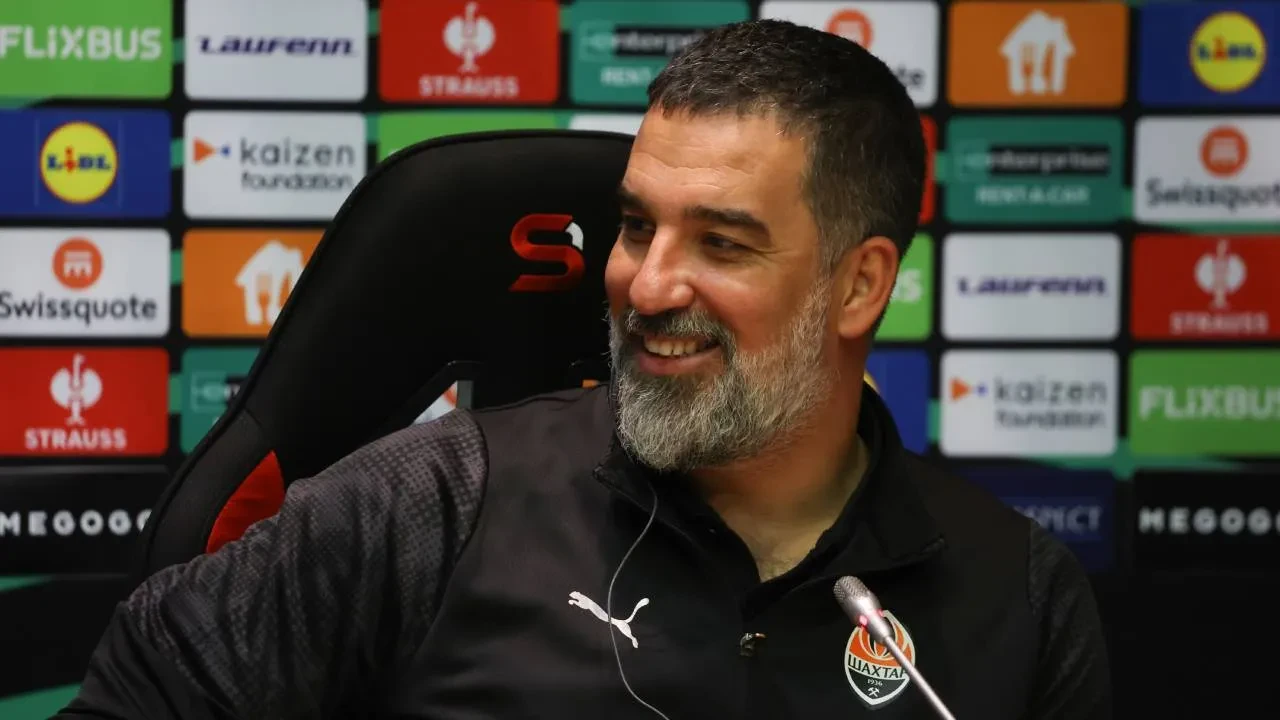 Shakhtar Donetsk Teknik Direktörü Arda Turan şampiyonluğun ardından konuştu! "Bu şampiyonluğu taraftarlarımıza armağan ediyorum"