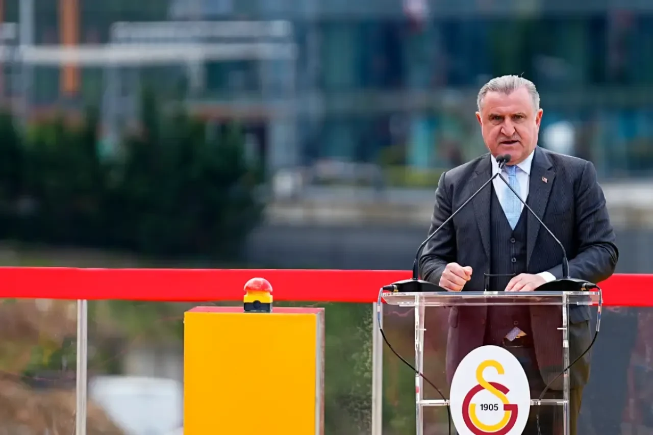Siyasilerden Galatasaray'a peş peşe tebrik mesajı