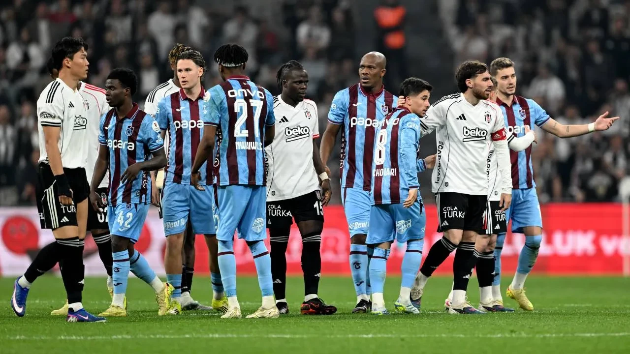 Trabzonspor'da Fatih Tekke, Beşiktaşlı mevkidaşı Sergen Yalçın'a sahip çıktı! "Bu tepkileri hak etmiyoruz"