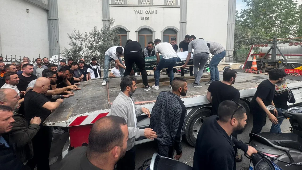 Balıkesir'de yüksek ses tartışması kötü bitti! Esnafın cenazesi çekici üstünde taşındı