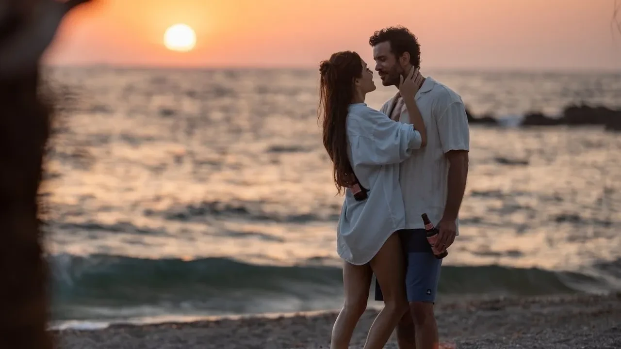 Barış Arduç ve Hande Erçel’li Rüzgara Bırak filmi televizyonda ilk kez yayınlanacak! Rüzgara Bırak filmi hangi kanalda oynayacak?