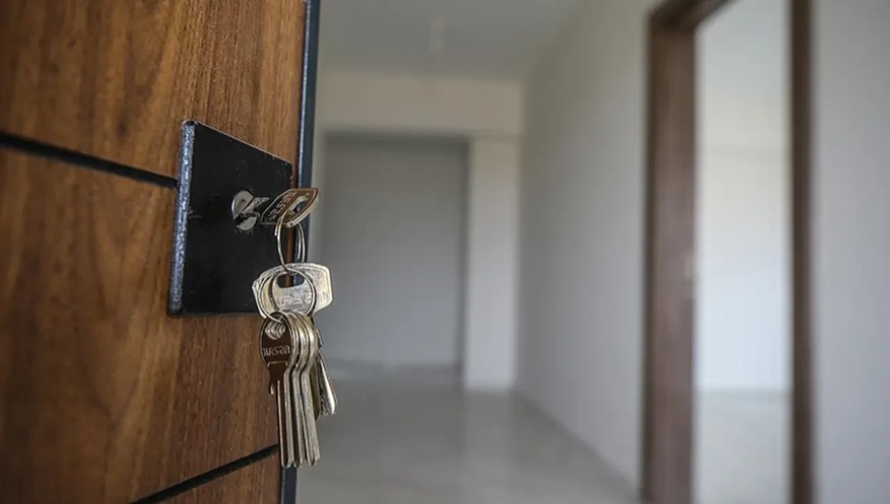 Ev sahibi ve kiracılar dikkat! Kira kontratlarında yeni dönem: Maddeler ağırlaşıyor!