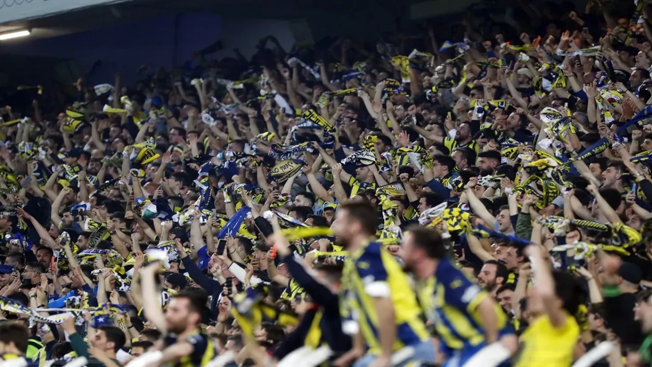 Fenerbahçe'den ücretsiz bilet duyurusu! Eyüpspor maçı için açıklama geldi