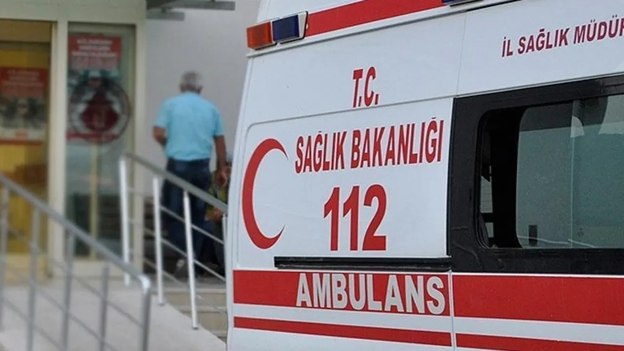 Hamburger keyfi hastanede bitti! 3 kişi zehirlendi 