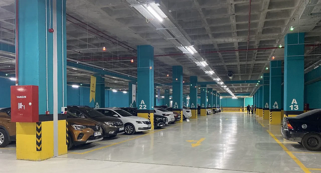 İSPARK otopark sözünü tutmadı! İBB Meclisi'nde tepki büyüdü