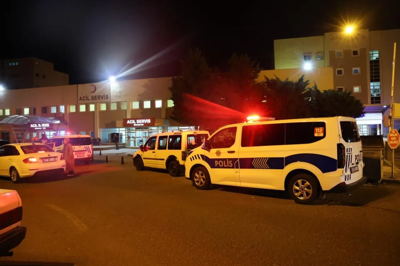 Nevşehir’de tansiyon yükseldi: Anneleri için gelen sağlık ekiplerini eve kilitlediler, gazetecilere saldırdılar