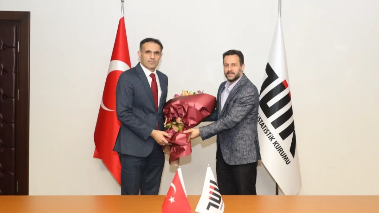 TÜİK'te devir teslim: Yeni başkan Mehmet Arabacı görevine başladı