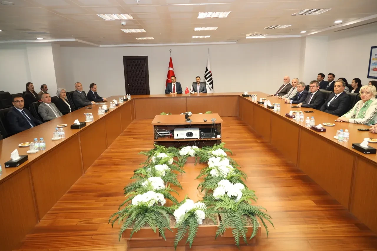 TÜİK'te devir teslim: Yeni başkan Mehmet Arabacı görevine başladı