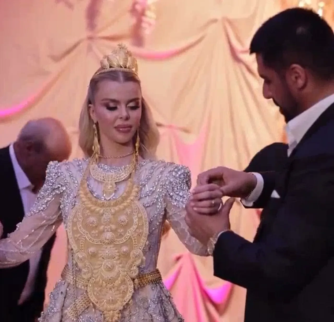 Vanlı Kara Haydar kimdir, ne iş yapar? Çağla Öz ile Haydar Kara nişanlandı