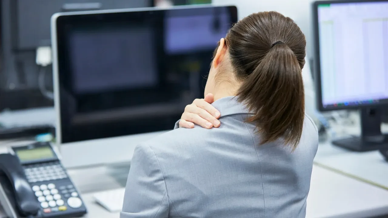 Vücuttaki ağrılar ne zaman tehlikeli olur? ‘Nasıl olsa geçer’ demeyin  