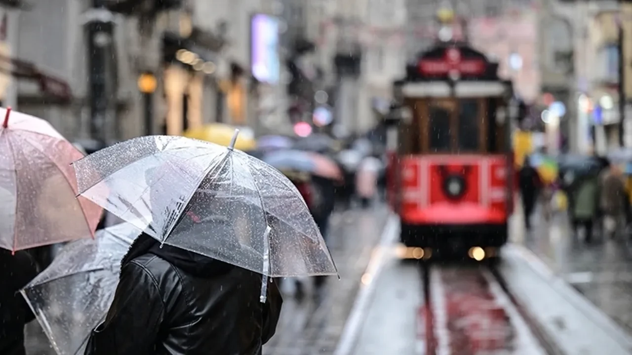AKOM gün gün açıkladı: İstanbul'da bir yağmur bir güneş