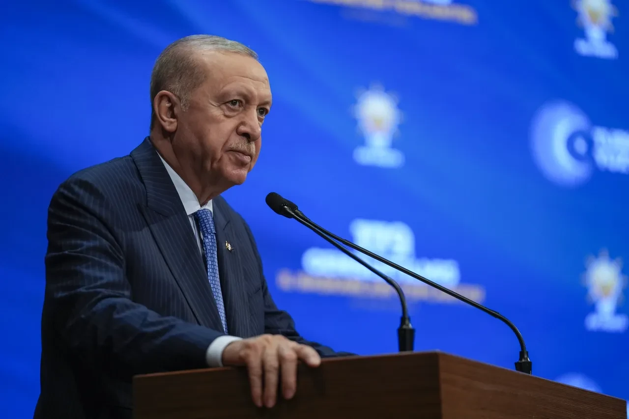 Cumhurbaşkanı Erdoğan açıkladı! Burcu Köksal AK Parti'ye katıldı: "Afyonkarahisar için birlikte çalışacağız"