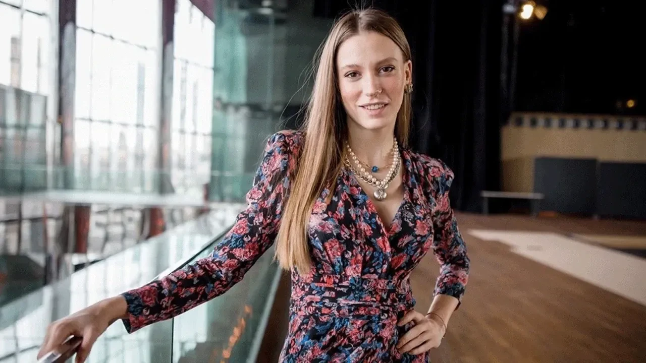  Ece Erken, Serenay Sarıkaya ve Hande Erçel arasındaki soğuk savaşı açıkladı! Bomba iddialar