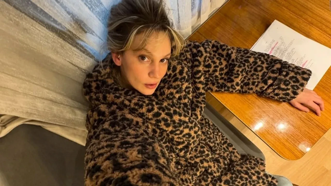 Farah Zeynep Abdullah’tan sevenlerini endişelendiren paylaşım! Vücudundaki morluklar korkuttu 