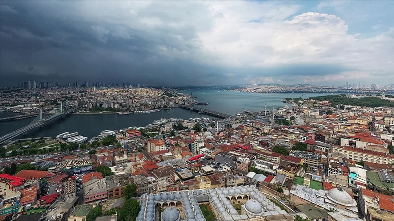 Hürmüz krizi Türk boğazlarının önemini artırdı: 4 ayda tam 26 bin gemi geçti!