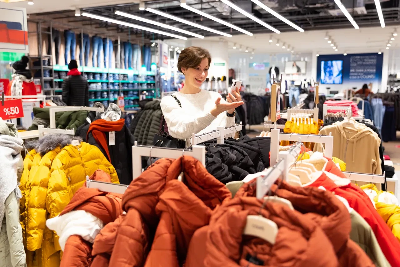 Markaların büyük outlet oyunu: Ucuz diye satılan ürün aslında 'fason' olabilir