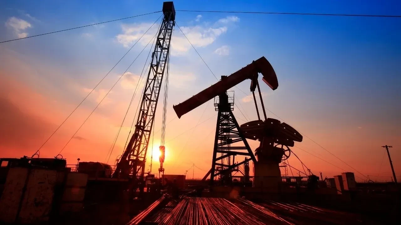 Petrol için peş peşe korkutan açıklama