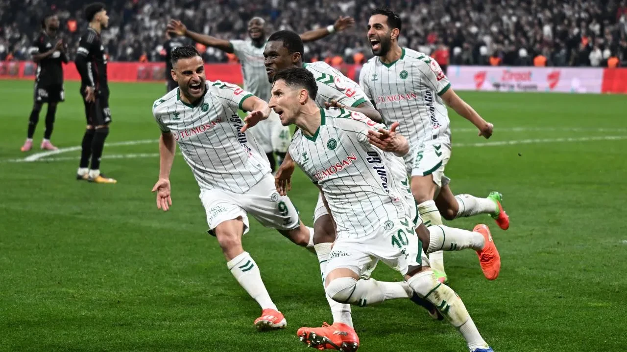 Trabzonspor'un Gençlerbirliği maçı kadrosu belli oldu! Bordo-mavililerde 3 isim kadroya alınmadı