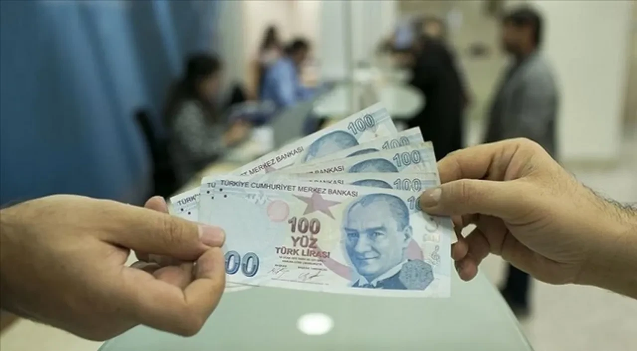AK Parti'den şehit yakınları için yeni düzenleme: İki asgari ücret bağlanacak