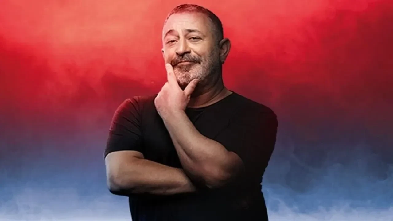 Araba tutkusuyla bilinen Cem Yılmaz koleksiyonu genişletti! Nişantaşı sokaklarında dikkat çekti
