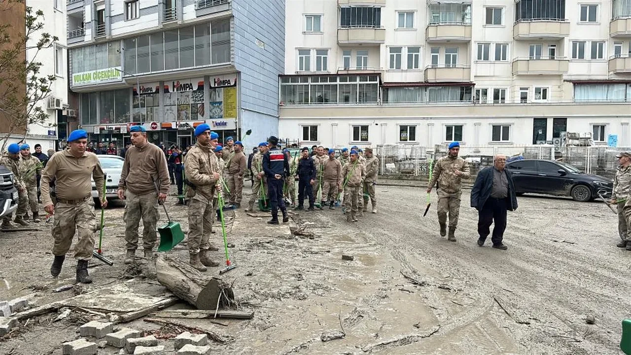 Bakan Göktaş duyurdu: Şanlıurfa ve Samsun'daki sel felaketinde SYDV'ye 30 milyon liralık kaynak
