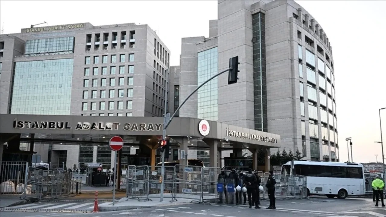 Borsa'da manipülasyon soruşturmasında 2 gözaltı