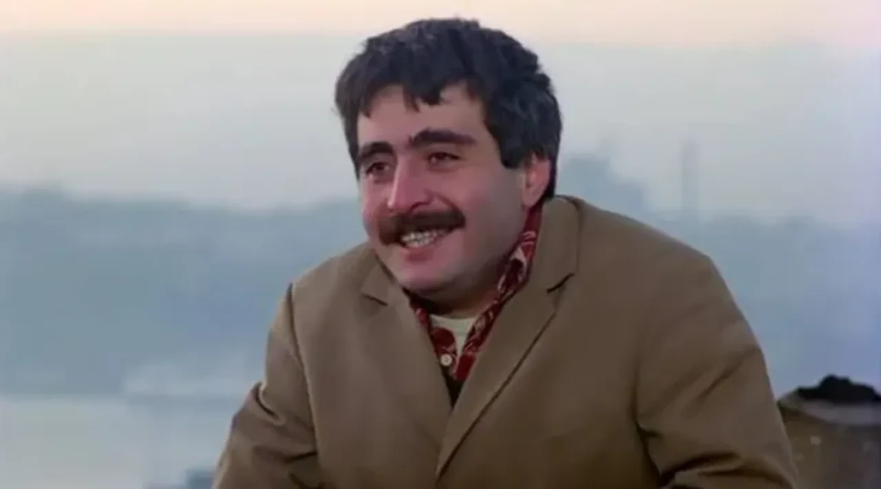 Eşref Rüya dizisinin İhtiyar'ı Uğur Yücel kimdir? Uğur Yücek kaç yaşında, nereli? Uğur Yücel'in oynadığı diziler