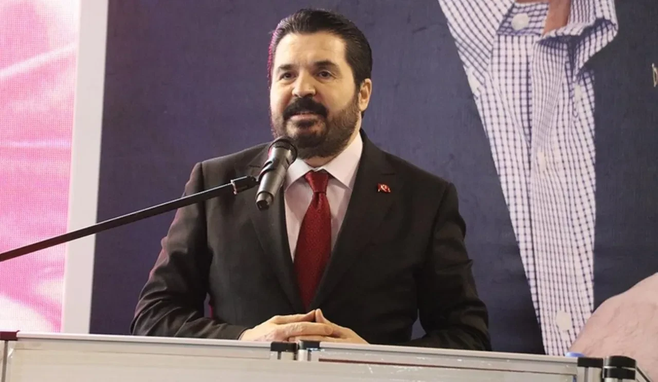 İki büyükşehir ve İstanbul'da iki ilçe AK Parti'ye geçiyor: Savcı Sayan duyurdu!