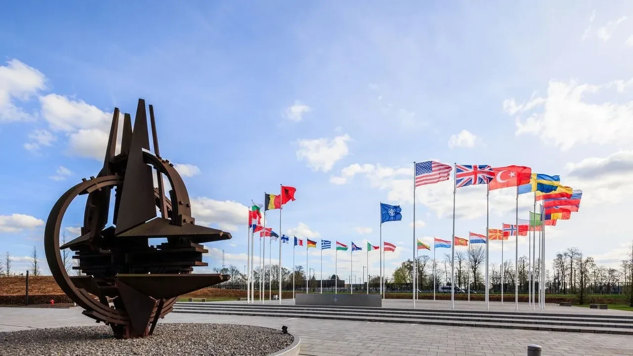 NATO Zirvesi'ne Körfez ülkelerinin de katılımı için görüşmeler başladı