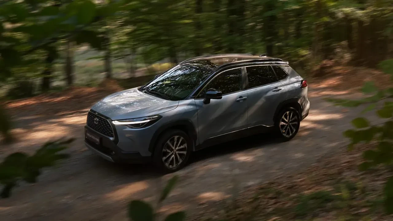 Toyota Mayıs 2026 fiyat listesi yayınlandı! Corolla ve Yaris modelleri piyasaya meydan okudu