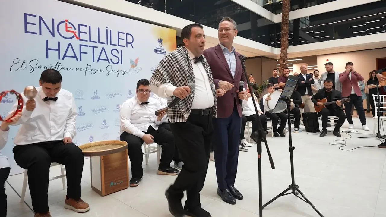 Başakşehir Belediye Başkanı Yasin Kartoğlu Engelliler Haftası etkinliğinde konuştu: Bizim çocuklarımız isterse her şeyi başarabilir