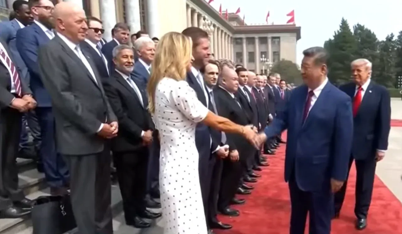 Çin'de tarihi zirve: Donald Trump-Şi Cinping görüşmesi başladı