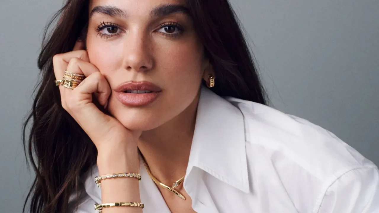 Dua Lipa Manifest’e destek verdi! Sosyal medya paylaşımı büyük yankı uyandırdı