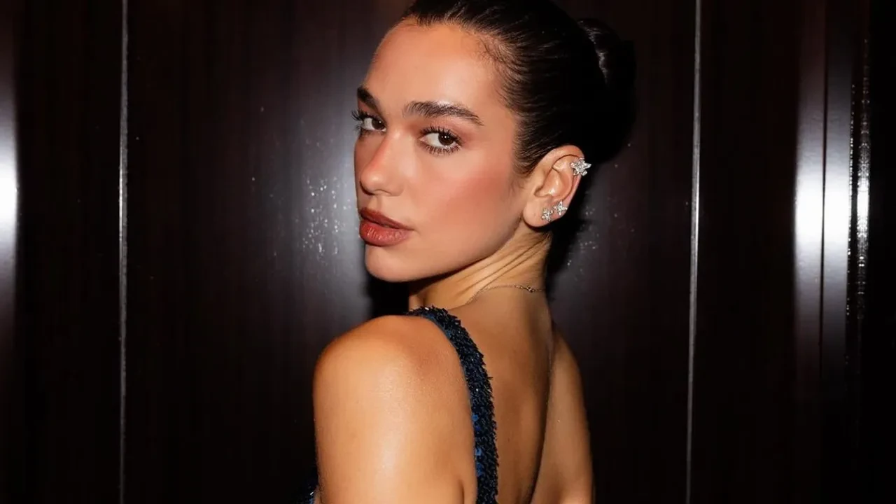Dua Lipa Manifest’e destek verdi! Sosyal medya paylaşımı büyük yankı uyandırdı