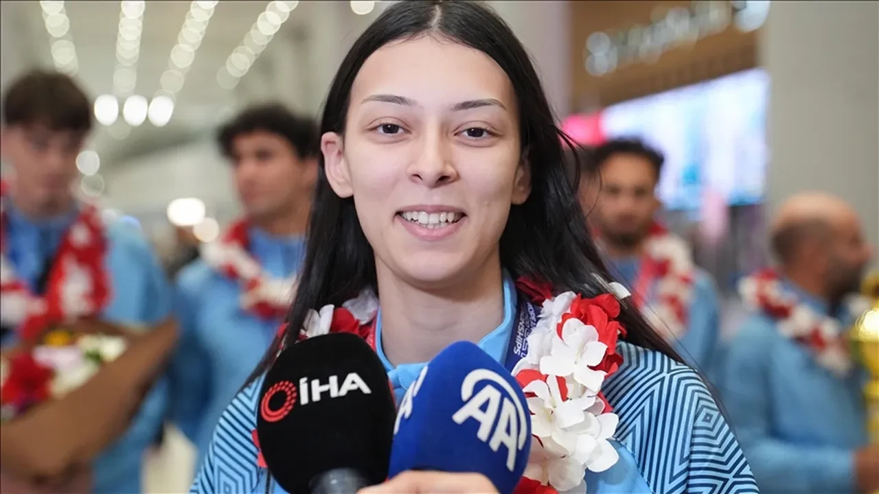 Elif Sude Akgül tekvandoda Avrupa şampiyonu oldu! Elif Sude kariyerinde ilki başardı