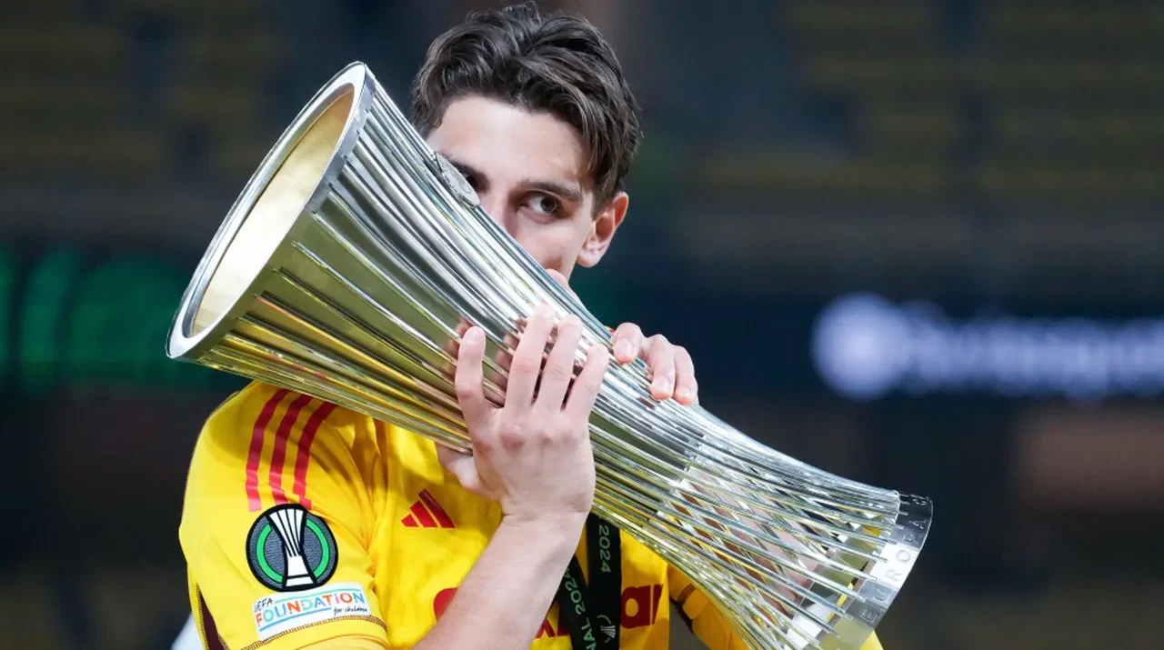 Fenerbahçe'de kale için rota komşu'ya kırıldı: Ederson gidiyor, Yunan yıldız geliyor!