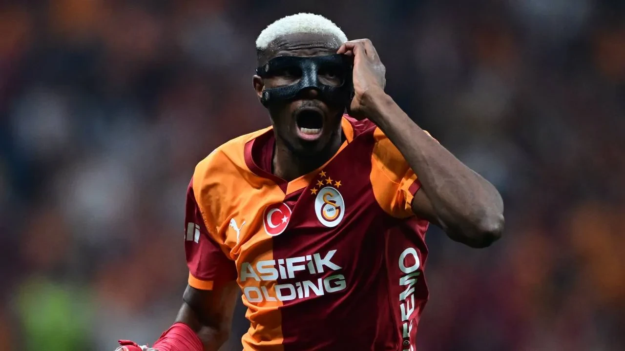 Galatasaraylı Osimhen geleceğiyle ilgili konuştu! "Galatasaray'da çok mutluyum"