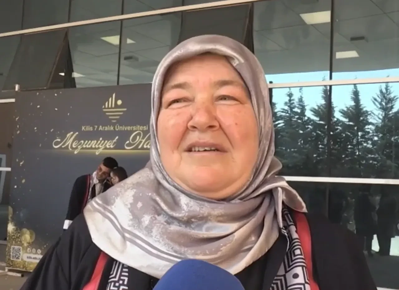 Gül Alcellat 53 yaşında mezun oldu! 4 torun sahibi kadın okumanın yaşı yok dedirtti