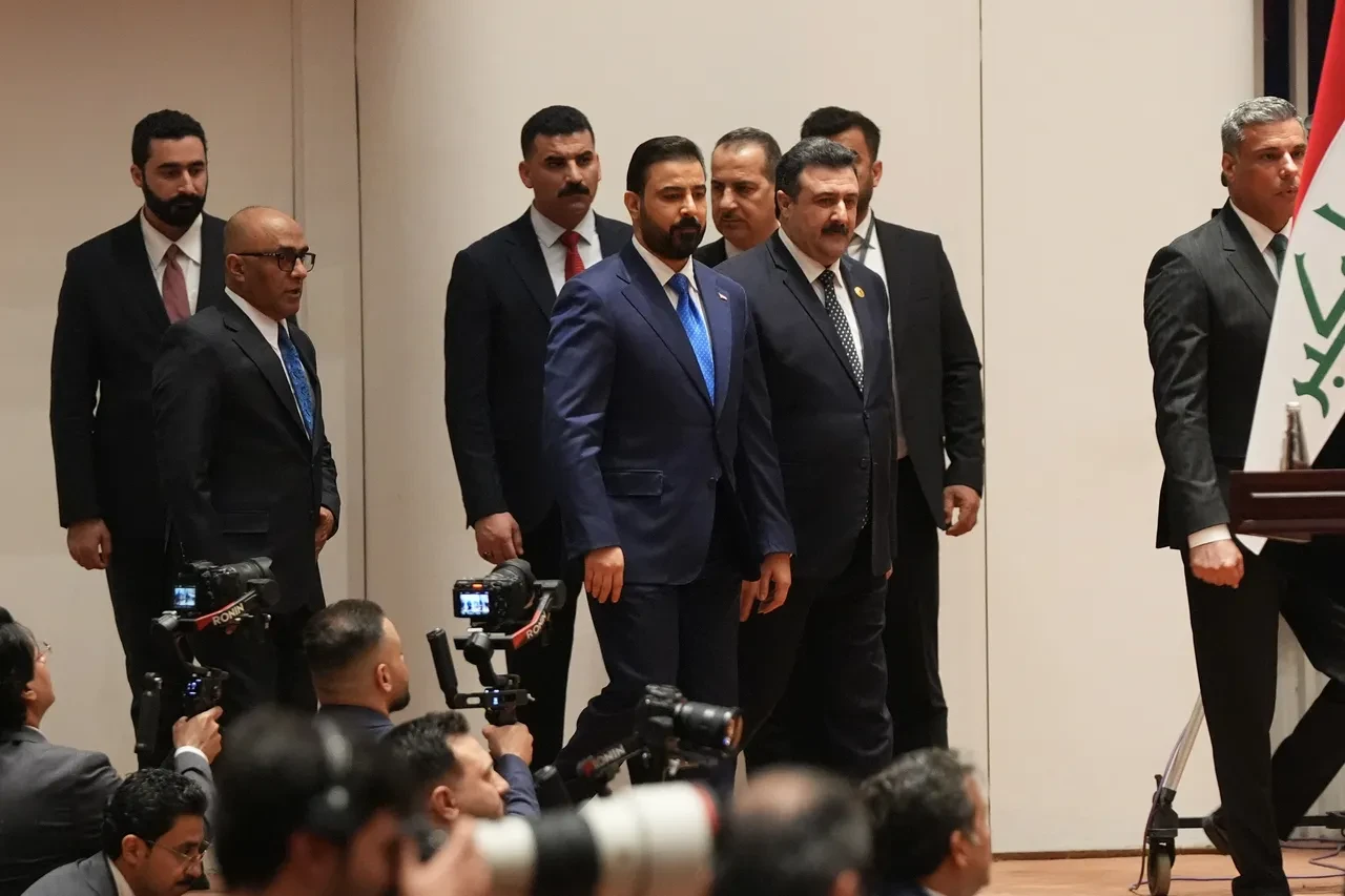 Irak'ta yeni başbakan Zeydi yemin ederek göreve başladı! Kabinesi Türkmenleri kızdırdı