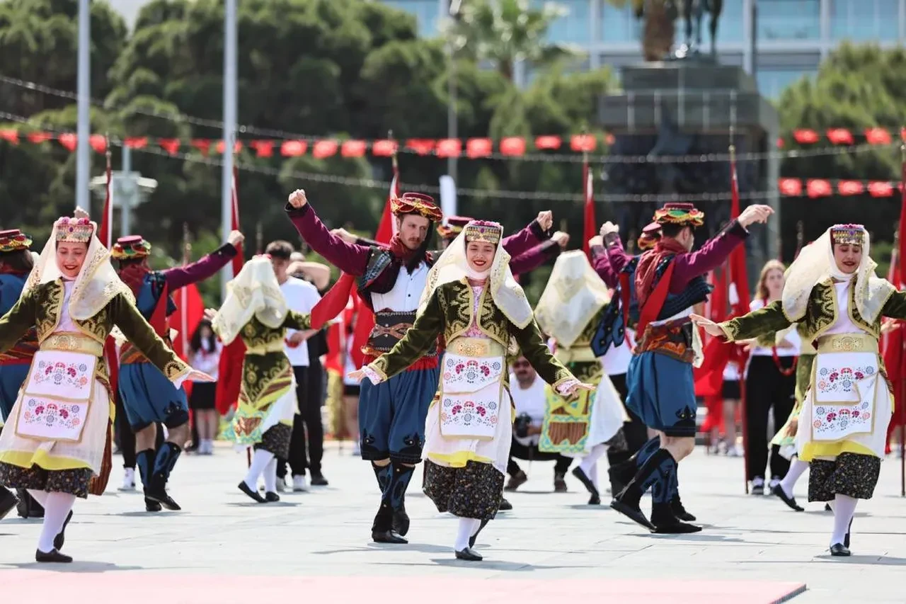 İstanbul Ankara İzmir 19 Mayıs etkinlik programı! 19 Mayıs konserler ve kutlama programları nerede?