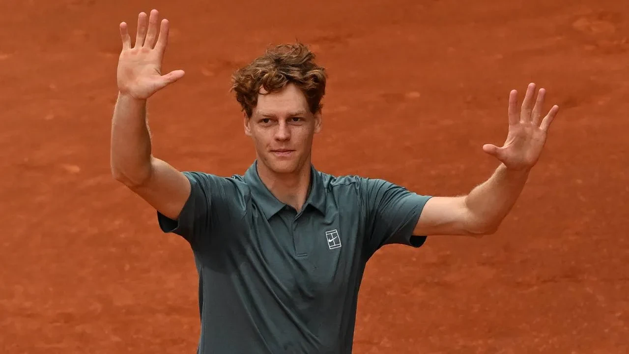 Jannik Sinner, Novak Djokovic'in rekorunu kırdı! İtalyan raketten tarihe geçen başarı