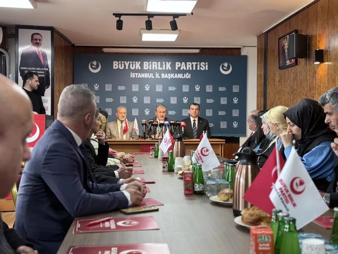 Mustafa Destici'den emekli ikramiyesi çıkışı! "10 bin TL olması gerekiyordu"