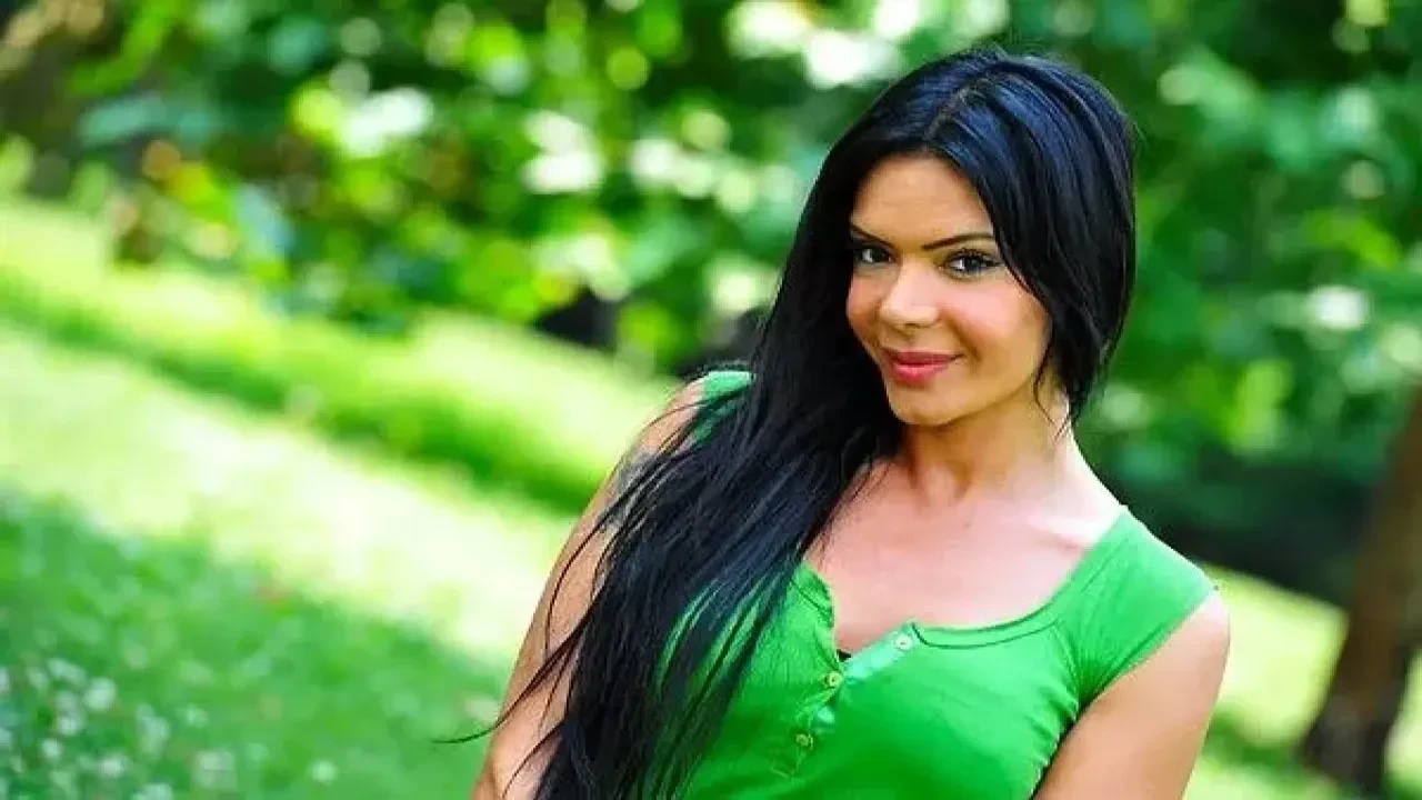 Ayağı kırılan Sevda Demirel’den tavsiye geldi! ‘Parmak arası terlik giymeyin’