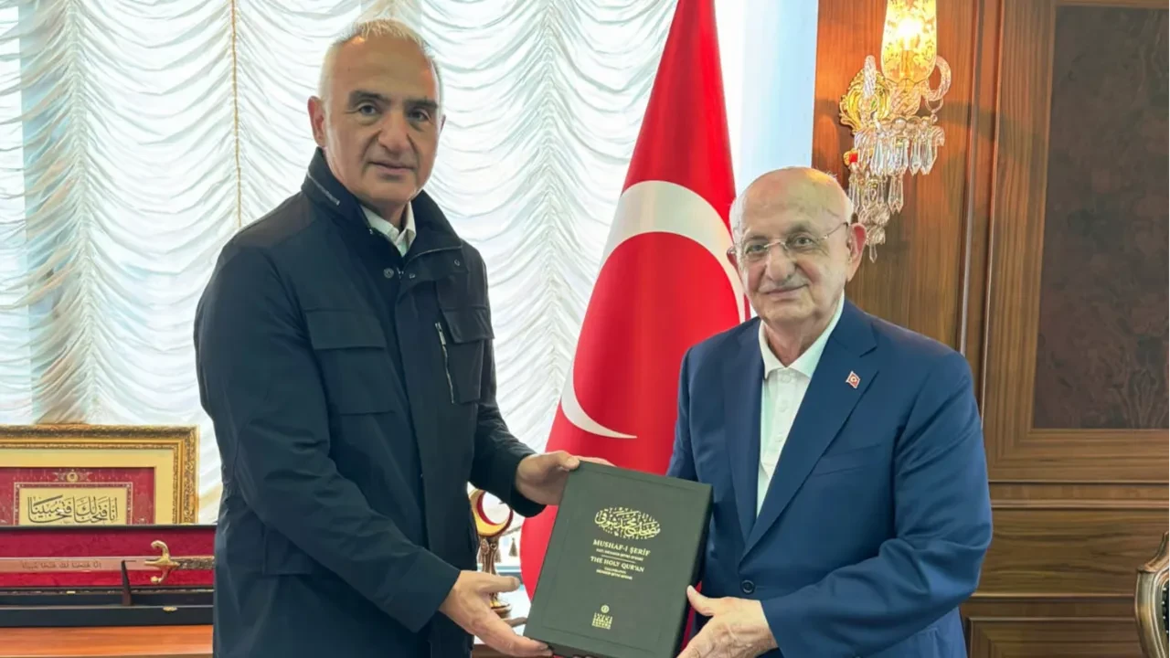 Bakan Ersoy'dan kültür, tarih ve medeniyet üzerine dikkat çeken buluşma