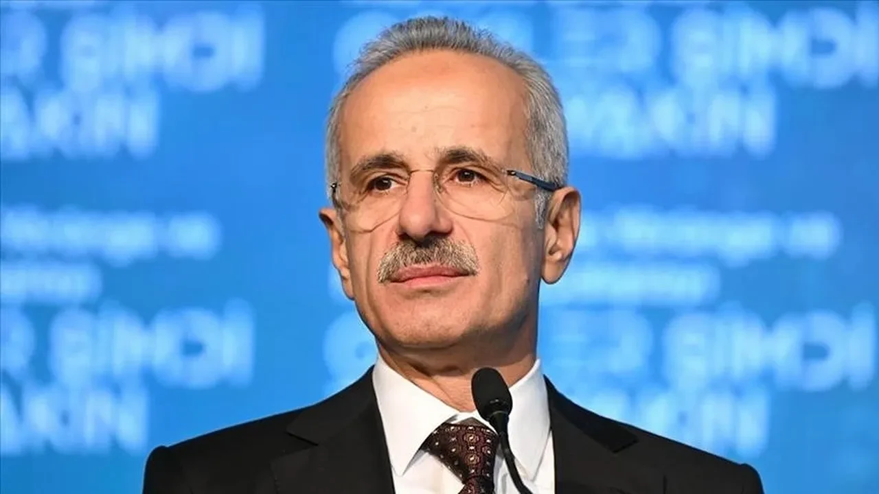 Bakan Uraloğlu duyurdu: Binlerce kişiyi ilgilendiren düzenlemede süre uzatıldı