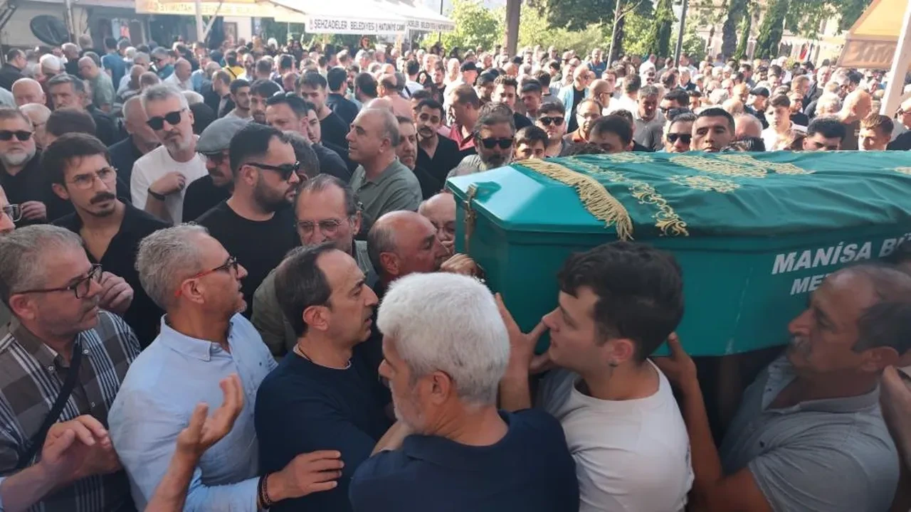 Bir şehri hüzne boğan olay: İki yakın arkadaş 15 dakika arayla vefat etti