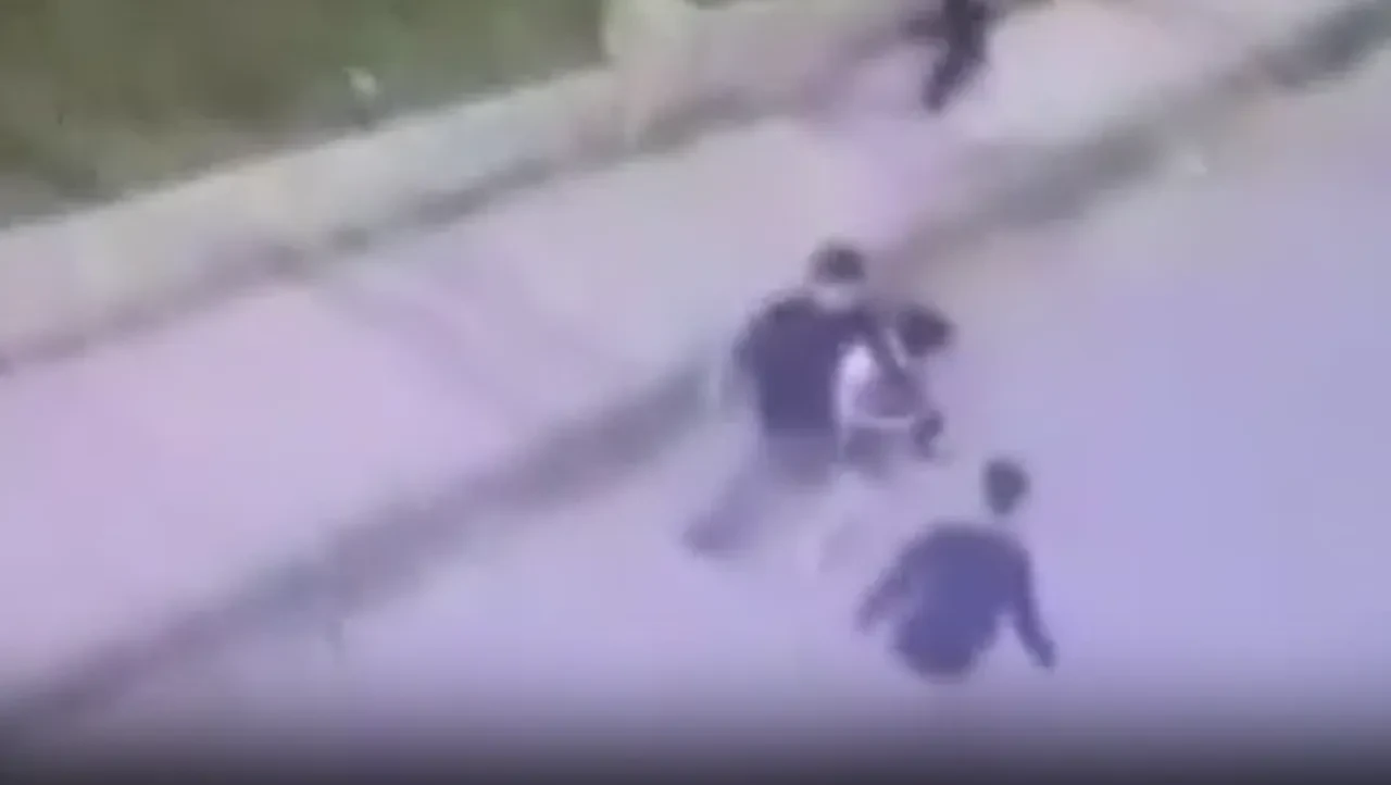 Büyükçekmece’de çocukların kanlı kavgası: 16 yaşındaki genç hayatını kaybetti, saldırganlar tutuklandı