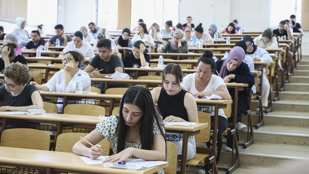 DGS sınavı ne zaman: DGS başvuruları ne zaman başlıyor? DGS başvurusu nasıl yapılır? Dikey geçiş sınavı geç başvuru tarihi 2026